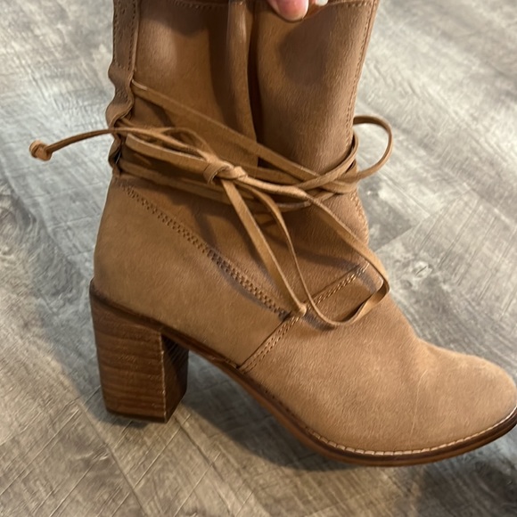 TOMS 7.5 booties - Picture 5 of 8